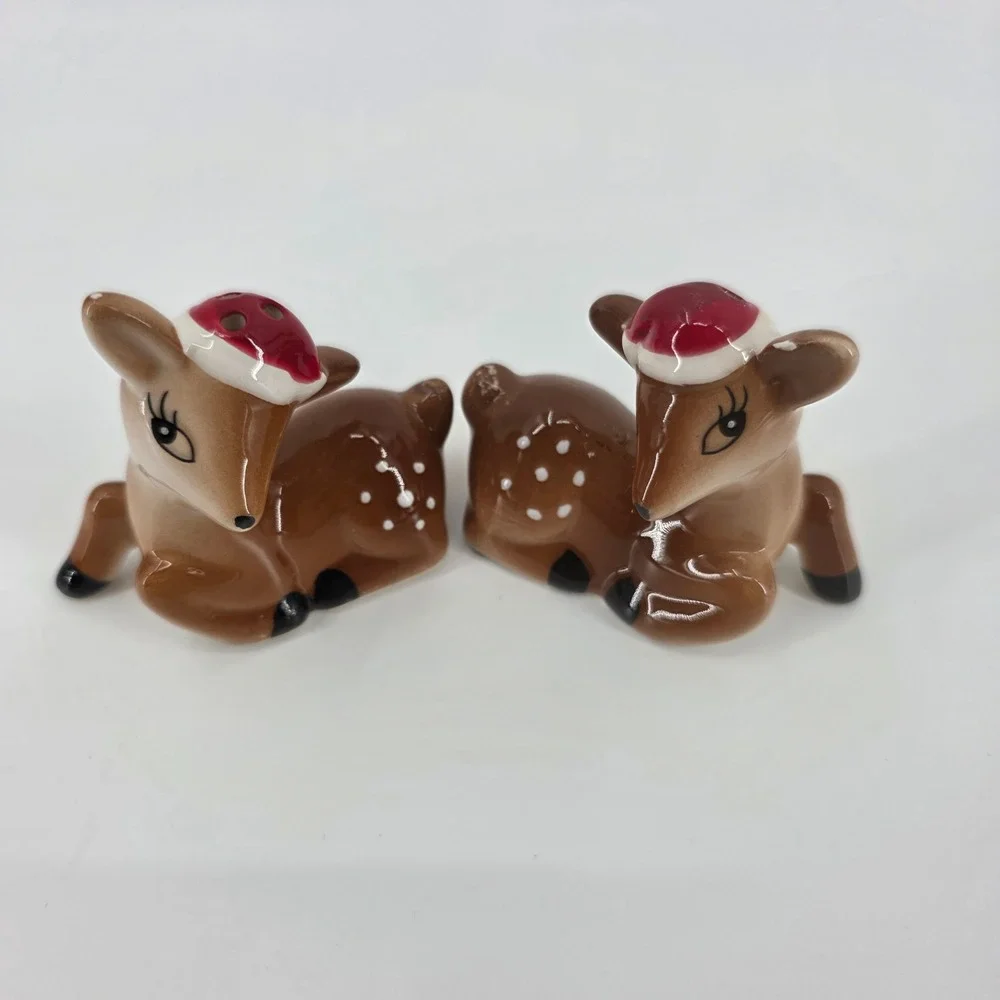 Cracker Barrel Ceramic Reindeer Salt Pepper Shakers Christmas Holiday 2.5'' tall